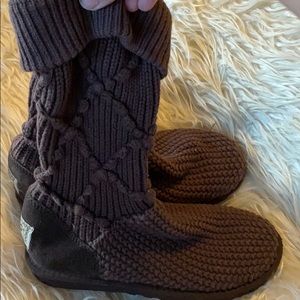 Knit UGGS